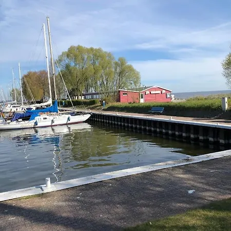 Ferienwohnung Fliederhecke Ducherow