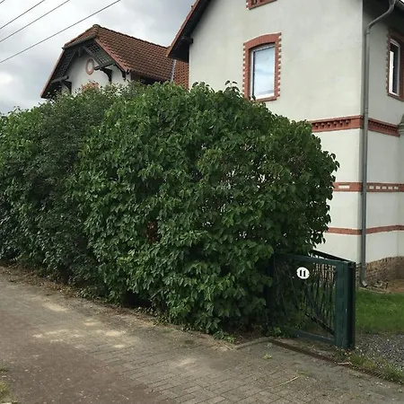 Ferienwohnung Fliederhecke *